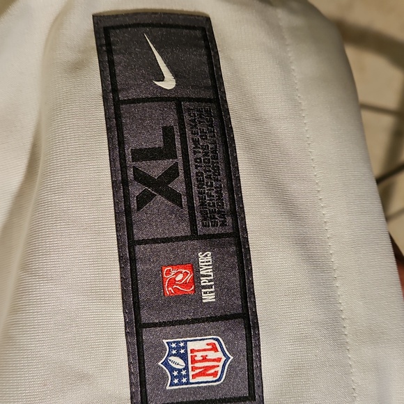 Chicago Bears NFL SIGNED Jersey - Picture 5 of 5